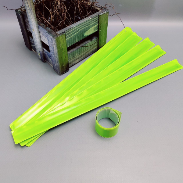 Светоотражающий SLAP-браслет, 39,5 х 3 см / фликер на руку, на коляску / самоскручивающийся / безопасность для пешеходов - 1 шт